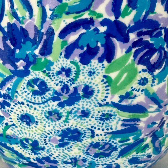 Lilly Pulitzer Blue Floral Ceramic Mug with Gold Handle - 12 oz Never used RARE - Picture 6 of 10